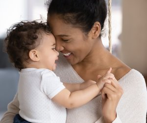 Erfahrungen mit Co-Elternschaft: Eine Mutter über die Herausforderungen und Vorteile des Familienmodells