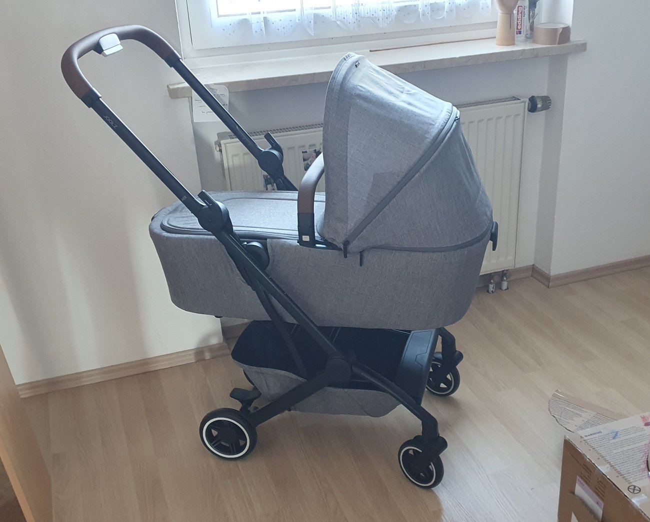 Joolz Aer+ mit Babywanne aufgebaut Joolz Aer+ mit Babywanne aufgebaut