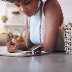 Mach deinen Kopf frei: Alle To-Dos im Blick mit unserer Schwangerschafts-Checkliste