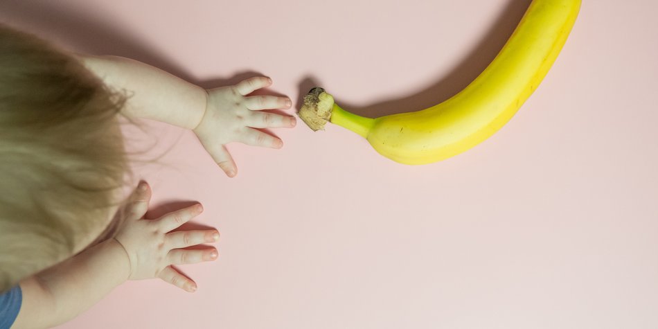 40+ toll Foto Wann Darf Baby Banane Essen - Baby Mit Banane Stockfotos