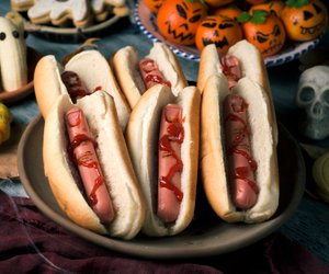 Wurstfinger zu Halloween: Ein schaurig-köstlicher Snack für das Horror-Mahl