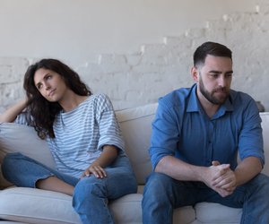 Psychologie deckt auf: So tötet Schweigen eure Beziehung – und das rettet euch