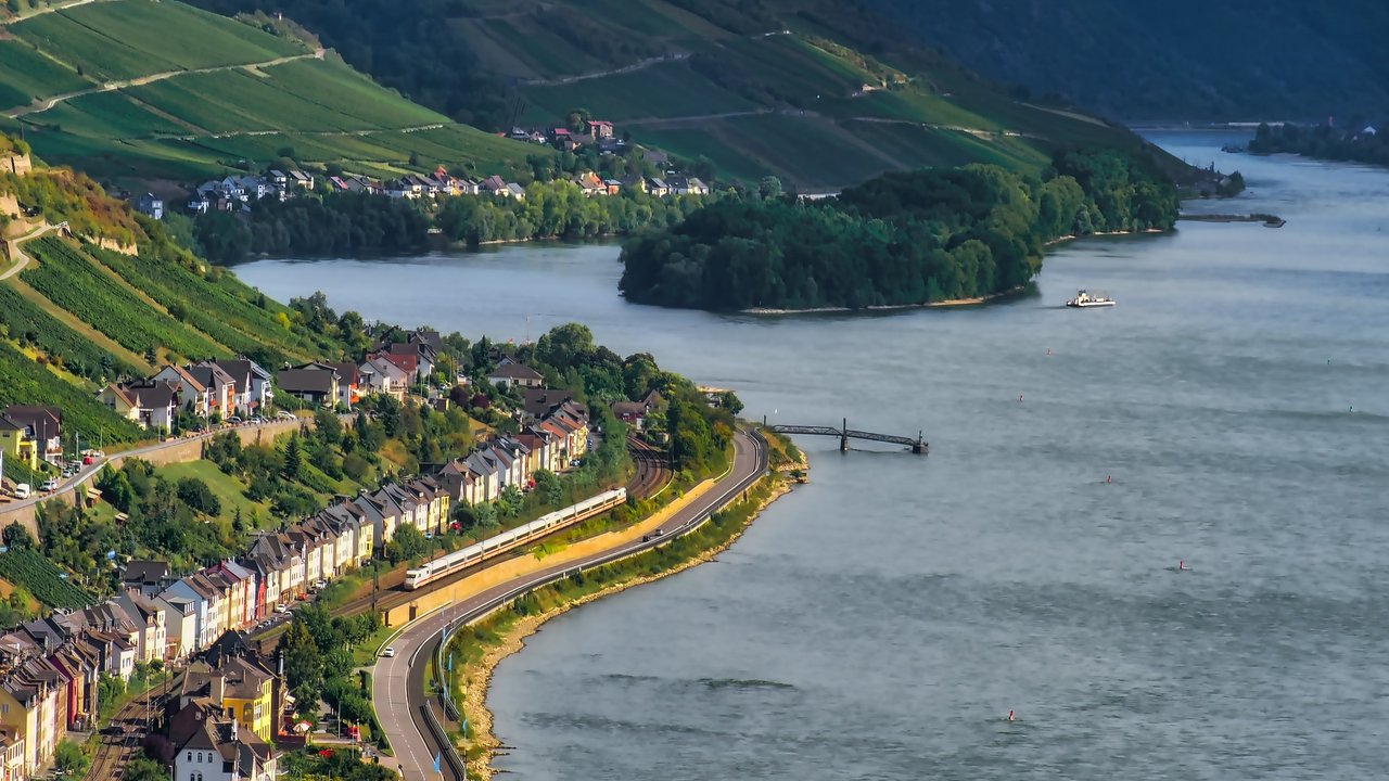 Der Rhein ist einer der wichtigsten Flüsse in Deutschland.