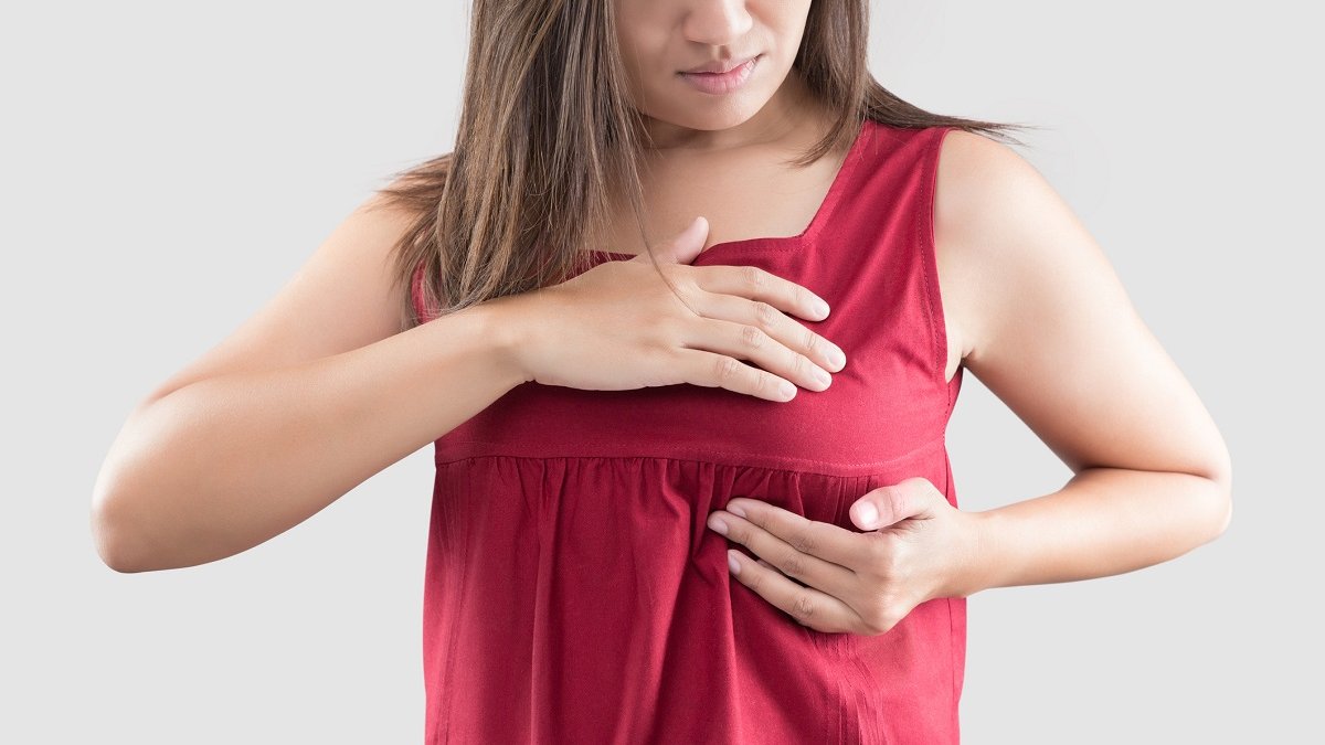 Frau mit Brustschmerzen: Eisprung oder andere Ursache?