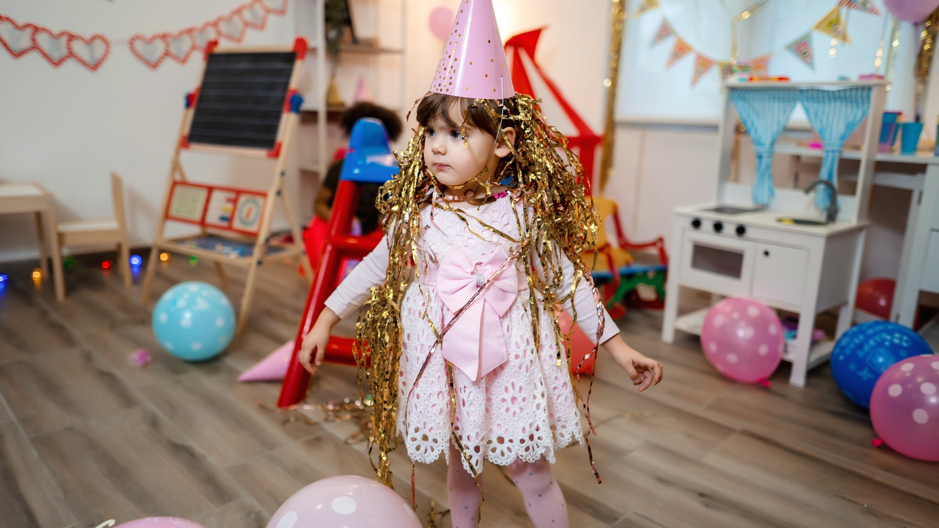  Geburtstag im Kindergarten feiern: So feiert euer Kind in der Kita Illustration 