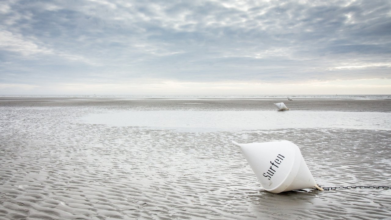 So zeigt sich das Wattenmeer bei Ebbe.