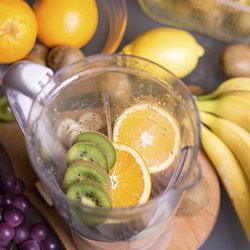 6 super einfache Smoothie-Rezepte mit Obst von fruchtig bis grün