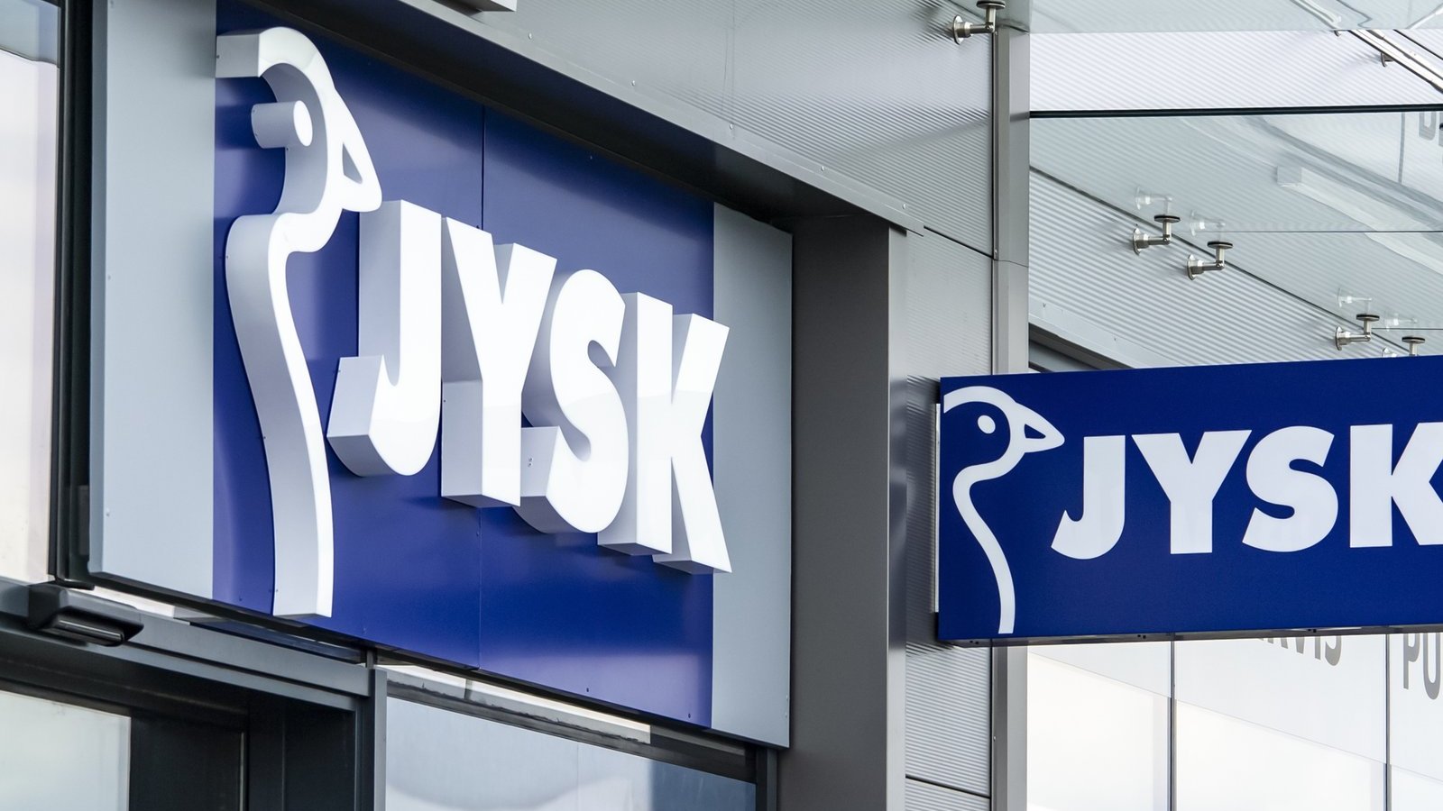 Die TrendVase in der Trendfarbe Sand gibt es jetzt bei Jysk