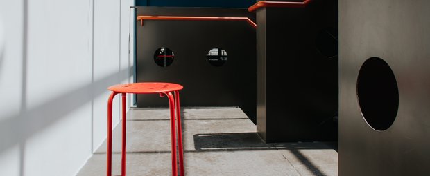 Diese 10 DIY-Ideen machen den IKEA-Marius zum Designer-Stuhl