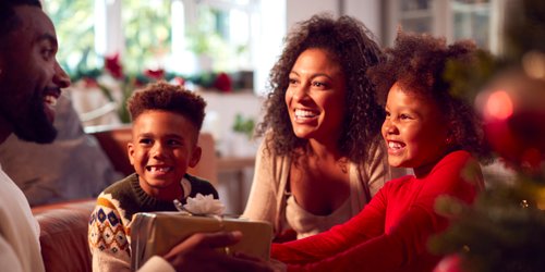 Stressfrei&#x20;schenken&#x3A;&#x20;Die&#x20;Methode,&#x20;die&#x20;Weihnachten&#x20;f&#x00FC;r&#x20;immer&#x20;ver&#x00E4;ndert