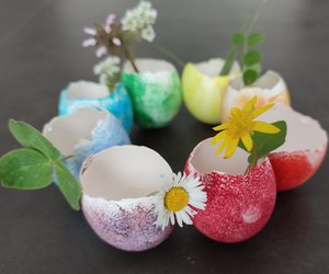 Ostereier-Upcycling: So wird aus bunten Eierschalen eine Vase