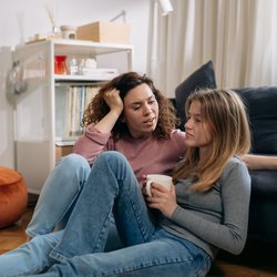 Die Reaktion, die sich jedes Kind bei schlechten Noten insgeheim wünscht: Eine Mutter macht es vor