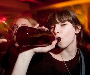 Jugendschutzgesetz Alkohol: Was Eltern wissen müssen