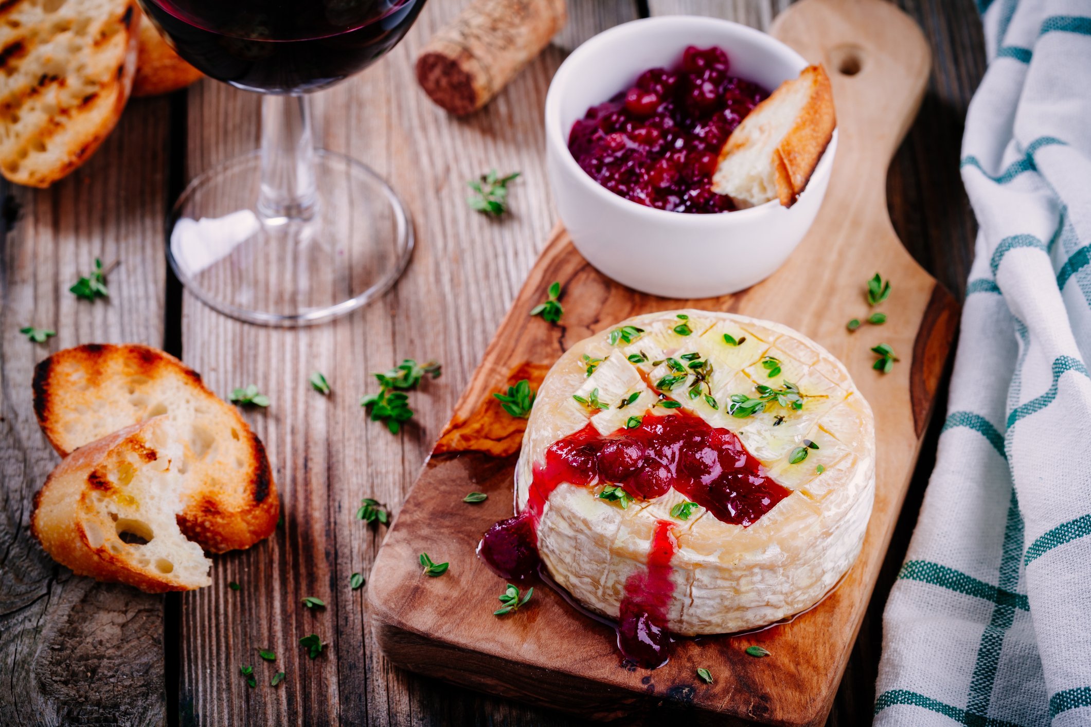 Vegetarisches Weihnachtsessen: Gebackener Camembert Vegetarisches Weihnachtsessen: Gebackener Camembert