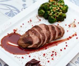 Rotweinso&#x00DF;e&#x20;in&#x20;der&#x20;Schwangerschaft&#x3A;&#x20;Darf&#x20;ich&#x20;das&#x3F;