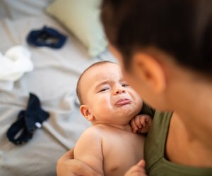 Helfen Kümmelzäpfchen eurem Baby bei Bauchweh und Blähungen wirklich?