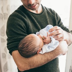 Babymilch-Skandal: Hierin steckt krebs­erregendes Mineralöl