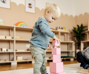 Montessori-Möbel für Kleinkinder: Die schönsten Modelle und wo ihr sie kaufen könnt