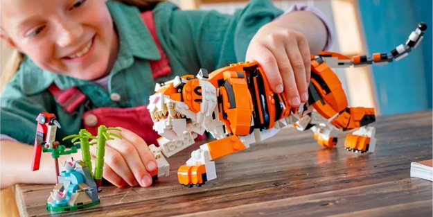 Bei Amazon gibt es den majestätischen Tiger von LEGO Creator zum Knallerpreis