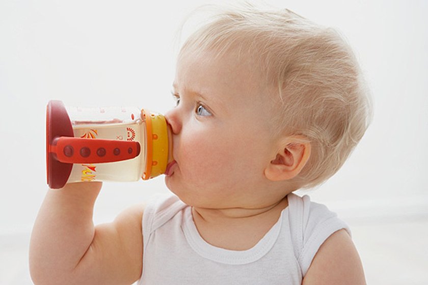 Wieviel Muss Ein Baby Trinken? - 10 Fragen Zum Trinken Bei Babys