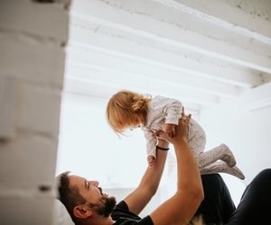 Eltern lieben es – doch Psychologen warnen vor diesem Kinderspiel