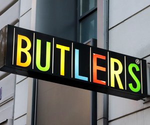 Stimmungsvolle Balkonabende: Diese Solar-Laterne von Butlers sorgt für Gemütlichkeit