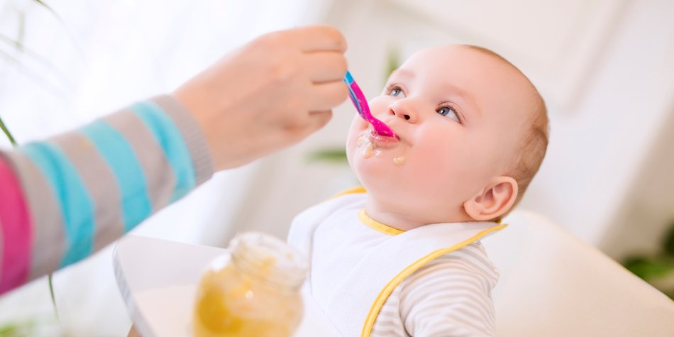 Distelöl fürs Baby: Wann darf ich es für mein Baby verwenden?