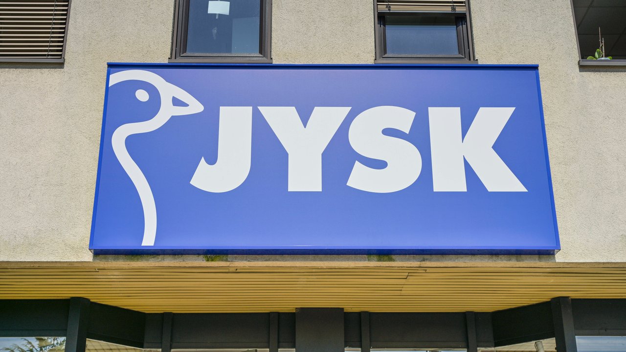 Ihr habt das Tretminen-Chaos satt? Mit Jysks Ordnungsbox beseitigt ihr die Spielzeugstolperfallen.