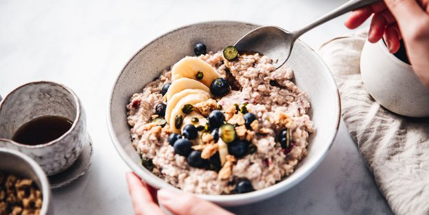 Porridge selber machen: So geht leckeres & gesundes Frühstück!