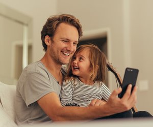 ChatGPT vs. familie.de: Wer gibt die besseren Antworten auf Elternfragen?