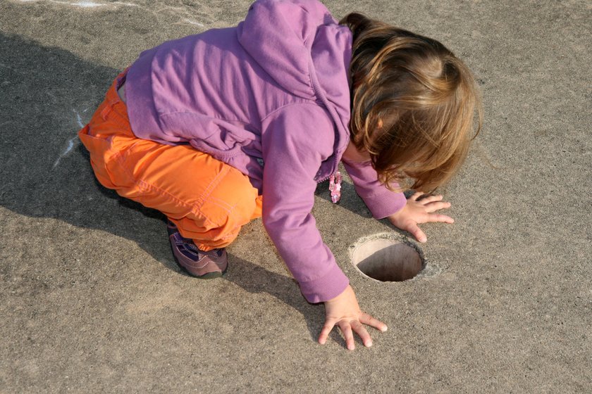 Minigolf ist für Kinder eine kleine Herausforderung.