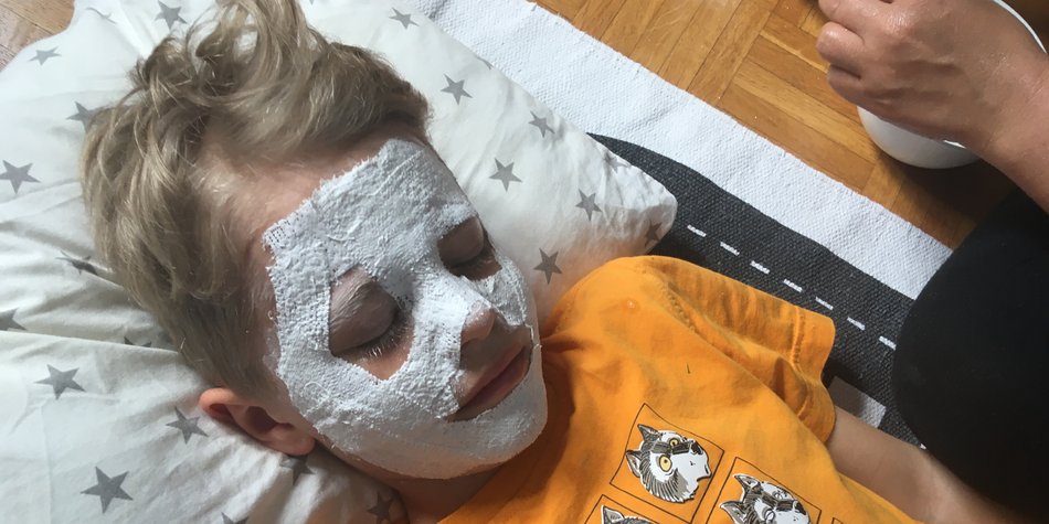 Gipsmaske selber machen: Step by Step Anleitung zum Masken basteln mit Kindern