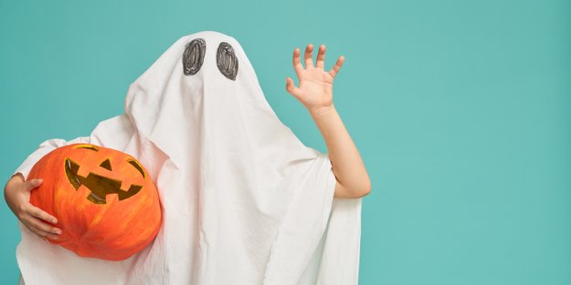 Halloween-Sprüche: 15 gruselig-lustige Reime für kleine Geister