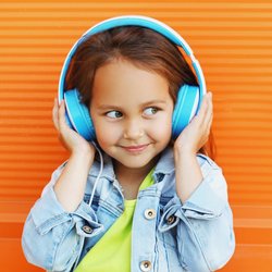 Von Eltern empfohlen: Unsere 13 Lieblings-Podcasts für Kinder