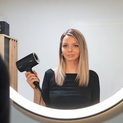 Schlägt er den Dyson? Das kann der Haarpflege-Föhn Panasonic EH-NA0J wirklich