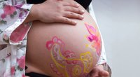 Kostüme für Schwangere: 9 lustige Ideen für Verkleidungen mit Babybauch