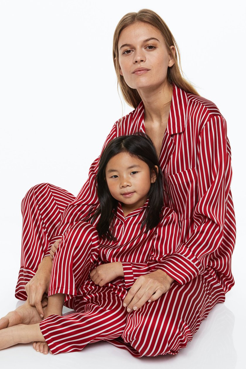 Gestreifter Pyjama