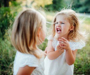 Streit schlichten: Wir Eltern können von Kindern lernen