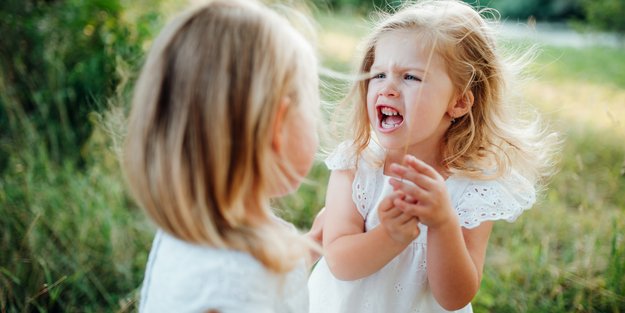 Streit schlichten: Wir Eltern können von Kindern lernen