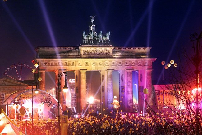 Silvesterparty 1999 am Brandenburger Tor.