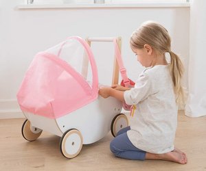 Puppenwagen im Test: 5 entzückende Modelle für Puppeneltern