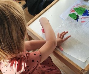 Kindernagellacke: Diese 6 giftfreien Nagelfarben finden wir und unsere Kids super