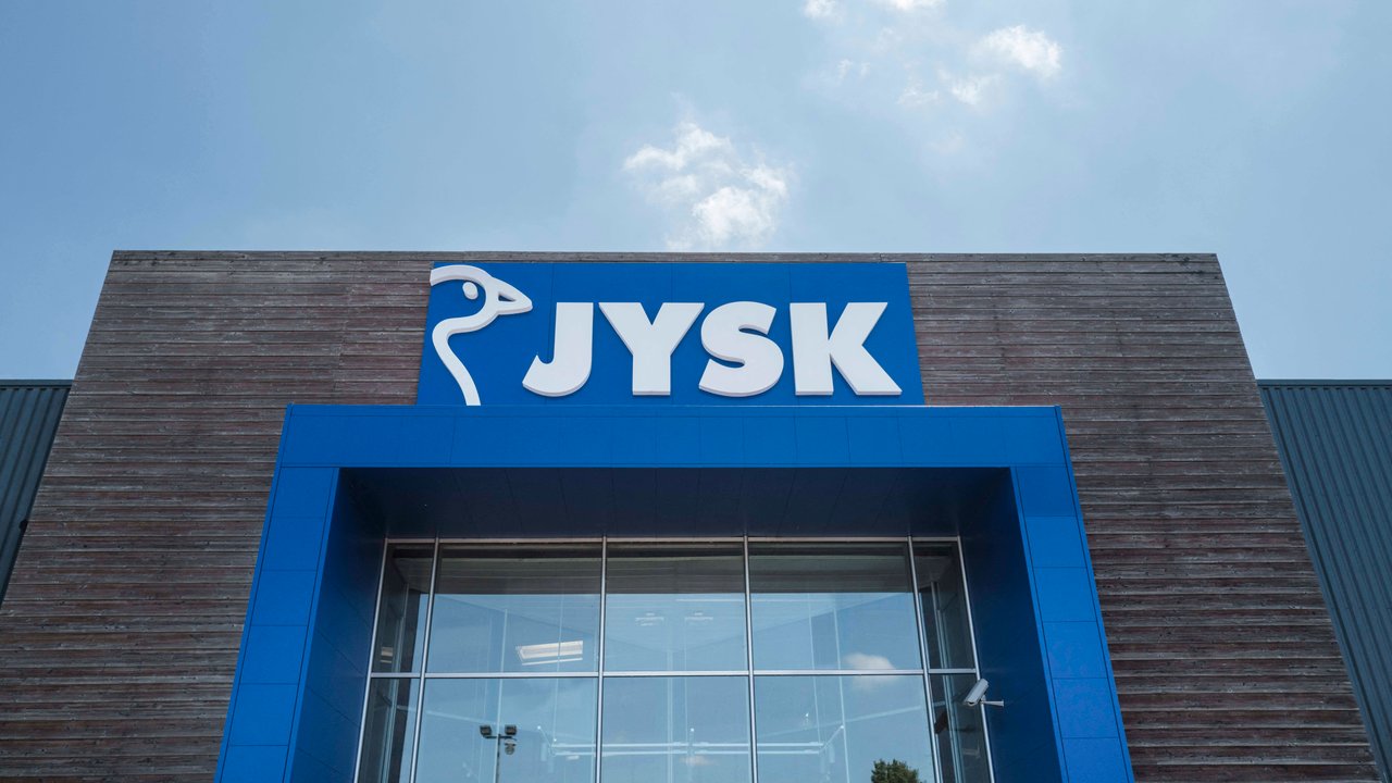 Stilvolle Schnäppchen bei Jysk shoppen.
