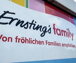 Der Marvel Spidey Wasserblaster-Rucksack von Ernsting's family sorgt für Action im Sommer