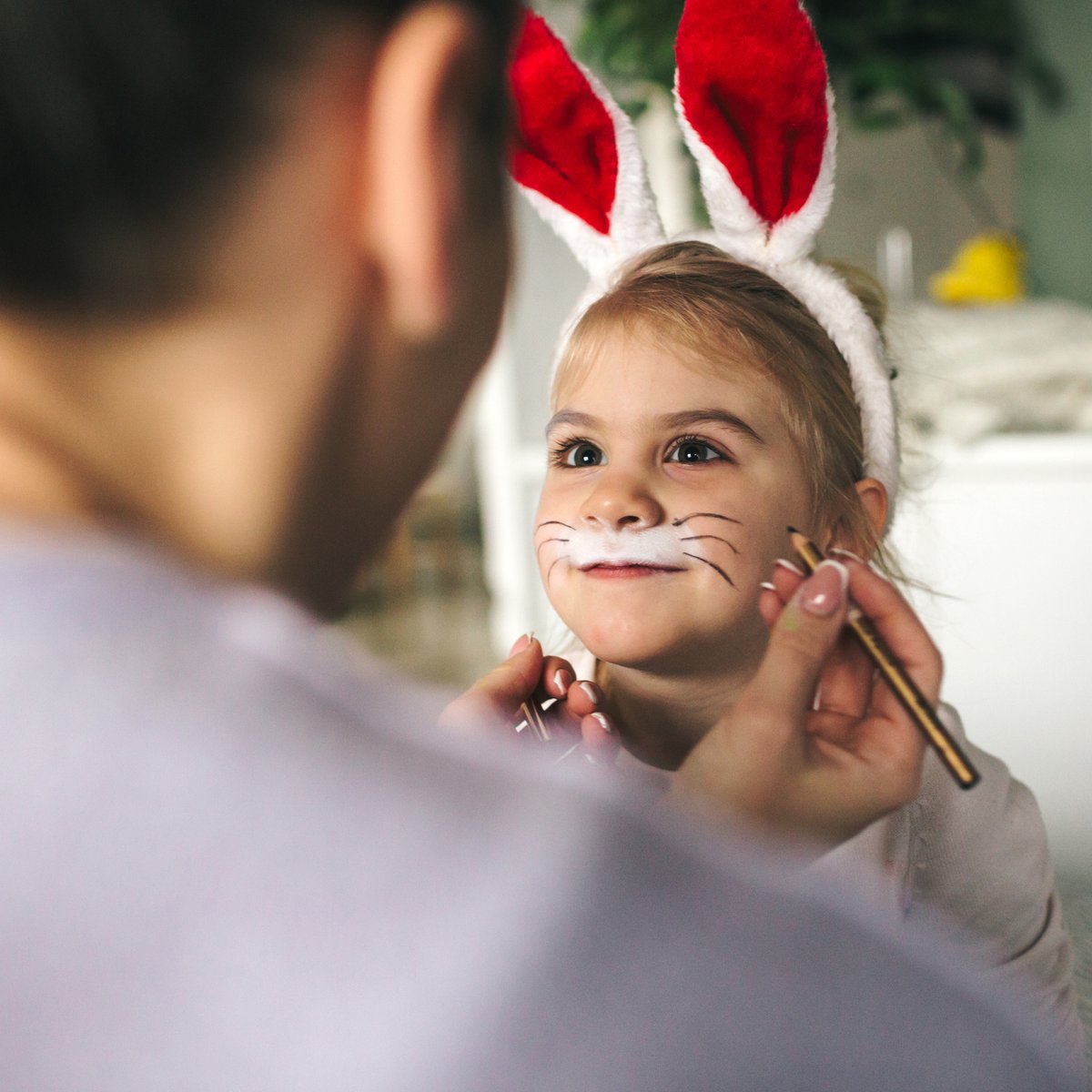 Hase schminken: Schritt für Schritt mit 3 Farben