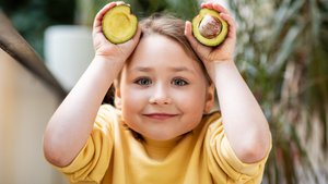 Fett für Kinder: Welche Öle & Co. sind für die Ernährung der Kleinen wichtig?