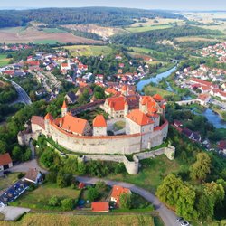 11 gut erhaltene Mittelalter-Burgen in Bayern, die ihr unbedingt besuchen müsst