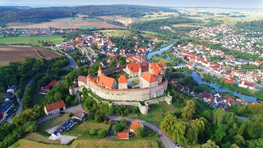 Panoramaansicht auf Burg Harburg