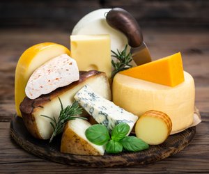 Käse einfrieren: Diese Sorten dürfen ins Gefrierfach