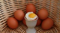 Für Kinder erklärt: Was sind pochierte Eier und wie macht man sie?